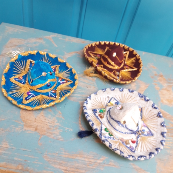 Hats 3 handmade sombreros Miniature  Mexican Hats Christmas Decorations Velvet - Picture 3 of 8